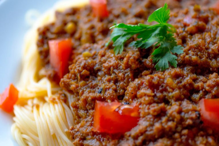 Read more about the article Fettucine Bolognese